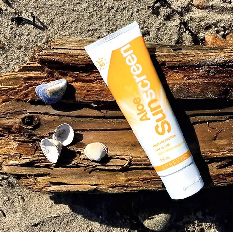 کرم ضدآفتاب فوراور